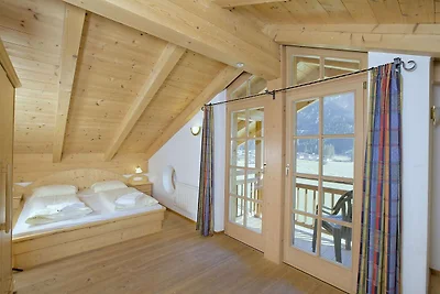 Ruhiges Chalet mit Swimmingpool in...