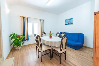 Apartments Lucija - Three Bedroom Apartment w...