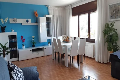 Geräumige Villa mit 6 Schlafzimmern in Blanes