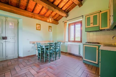 Ruhiges Ferienhaus in Sellano mit Pool