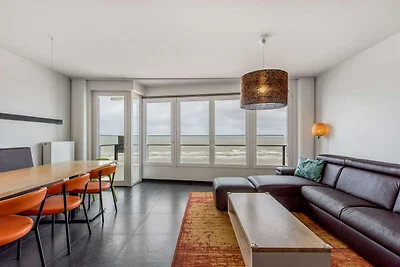 Appartement op de Zeedijk met Zeezicht