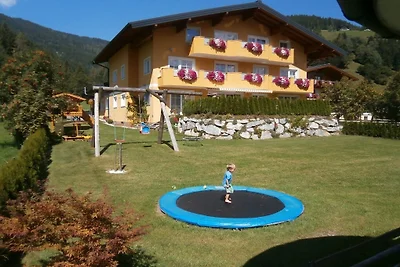Apartamento en Wagrain con piscina.