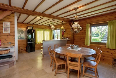 Villa mit privatem Garten in Rendeux