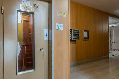 Wohnung in Torino mit Balkon und Parken