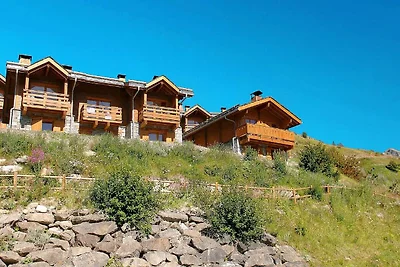 Rustic apartment in Valmeinie