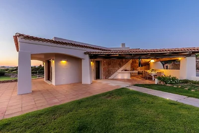 Üppige Villa in der Nähe des Strandes von...