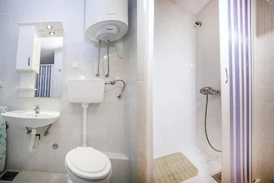 Comfort One Bedroom Apartment with Balcony 4