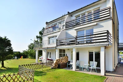 Grote, comfortabele villa met een eigen tuin.