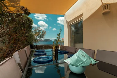Villa moderna con piscina privata