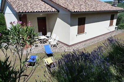 Caratteristica casa vacanze a Magione con...