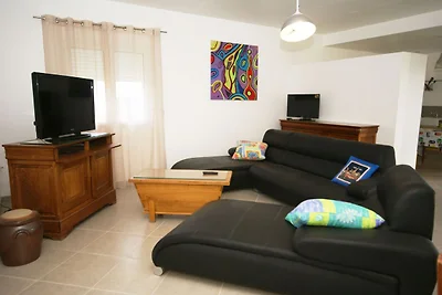 Moderna casa vacanze con piscina riscaldata