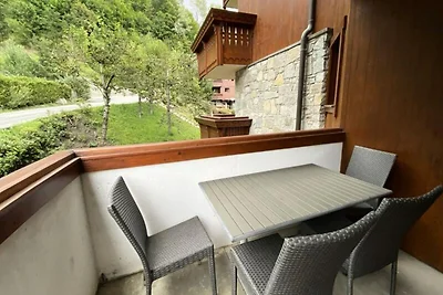 Apartment in Méribel mit Innenpool