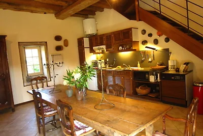 Ferienhaus in Lantheuil mit Garten