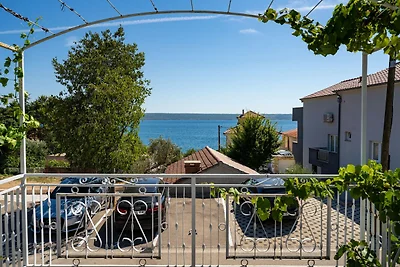 Villa con piscina a sfioro, spa