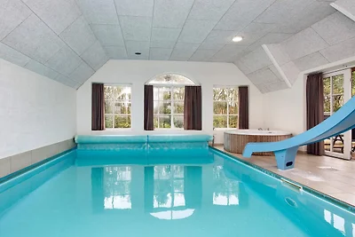 Luxurioses Refugium mit Pool