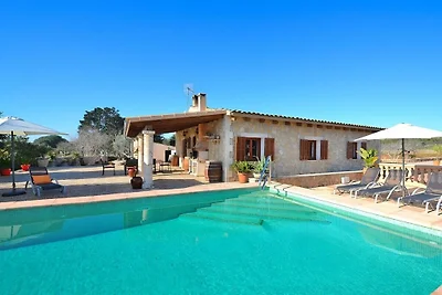 Finca in Ariany mit Schwimmbecken