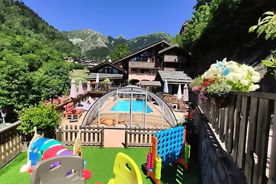 Chalet a Champagny con Piscina Riscaldata