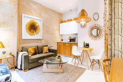 Charmantes Apartment in Bordeaux mit Terrasse