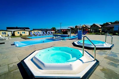 Komfortable Ferienhäuser, Pool, Whirlpool