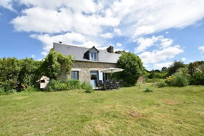 Schönes Herrenhaus mit eingezäuntem Garten