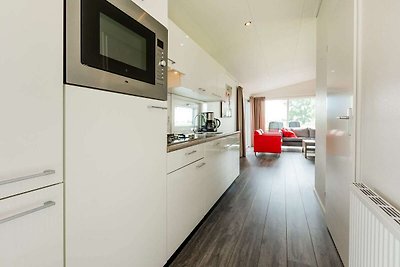Chalet mit Mikrowelle in einem Ferienpark in ...