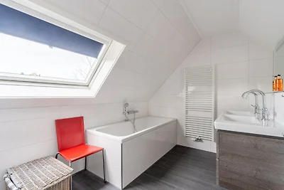 Charmante Villa in der Nähe von Meer und Wald