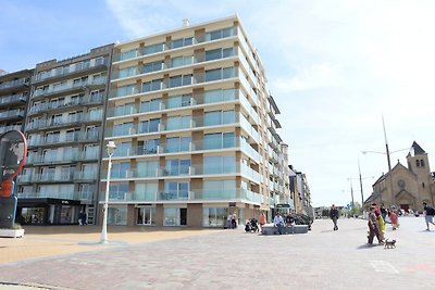 Appartamento a Nieuwpoort con la spiaggia