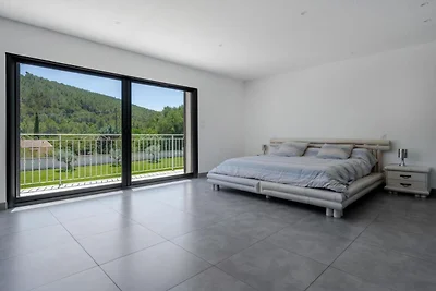 Wunderschöne Villa in Cuges les Pins