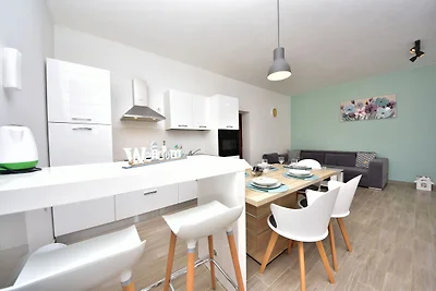 Wohnung in Krusevo mit Terrasse