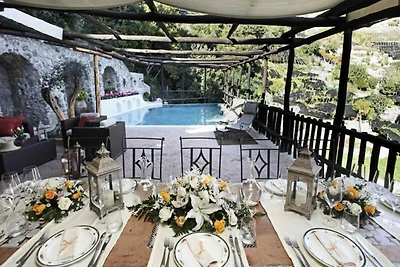 Villa in Amalfi mit privatem Pool und Strand