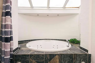 Luxuriose Panorama-Hutte in Rindby-By Traum