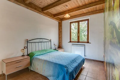 Hillside Villa mit Pool