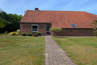 Ferienhaus in Dunum mit Schwimmbecken