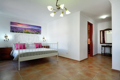 Ruim appartement in Playa Blanca met terras