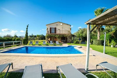 Luxuriöses Ferienhaus mit privatem Pool