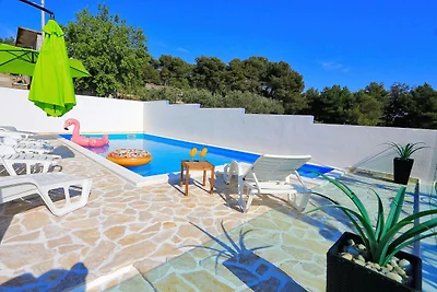 Appartamento moderno a Bibinje con piscina