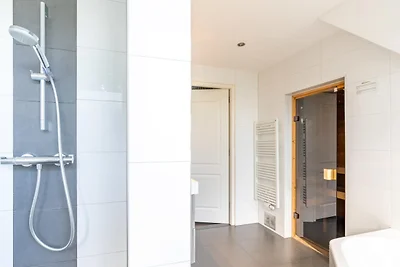 Luxuriöse Ferienvilla für 8 Personen