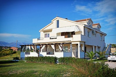 Geräumiges Ferienhaus mit privater Terrasse