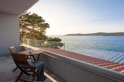 Villa in Grebaštica mit Schwimmbecken