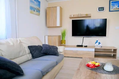 Holiday Home Mumy - Four Bedroom Holiday Home...