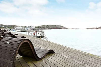 2 persone case ad LYSEKIL