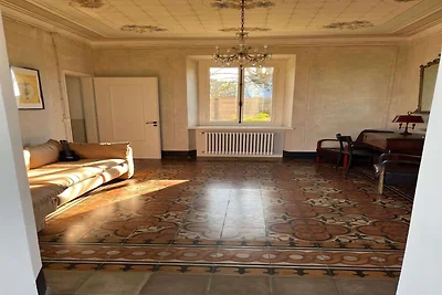 Großzügige Villa mit Spa, Pool, Türkischem...