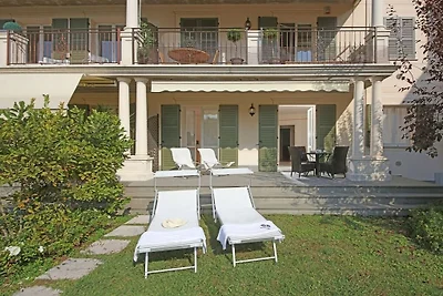 Vakantieappartement in Salò met zwembad