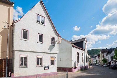 Einladendes Ferienhaus in Sankt Goarshausen m...