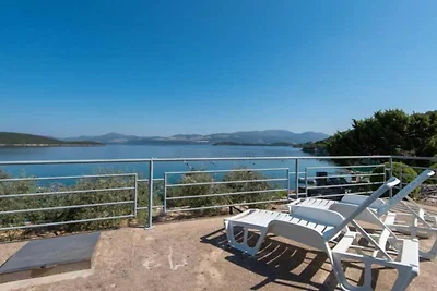 One Bedroom Apartment with Terrace and Sea...