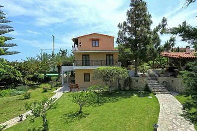 Fantastisches Ferienhaus in Karteros mit Pool