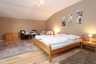 Appartamento a Kirchdorf su un maneggio