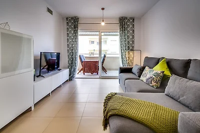 Appartement in Fenals bij Prachtige Stranden