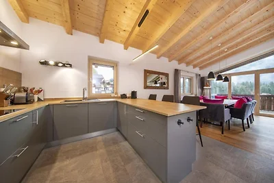 Chalet in Neukirchen bij Skilift