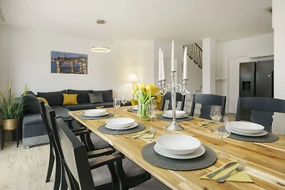 Two Bedroom Villa with Terrace and Swimping...